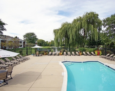1617 Westminster Drive - Photo Thumbnail 10