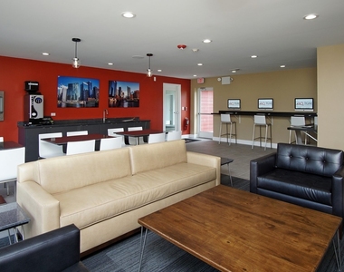 1627 Westminster Drive - Photo Thumbnail 1