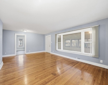 18335 Sherman Street - Photo Thumbnail 3