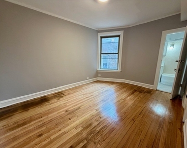 7932 S Kingston Avenue - Photo Thumbnail 3