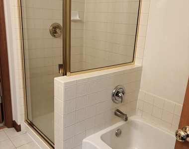 2598 Hillsboro Boulevard - Photo Thumbnail 10
