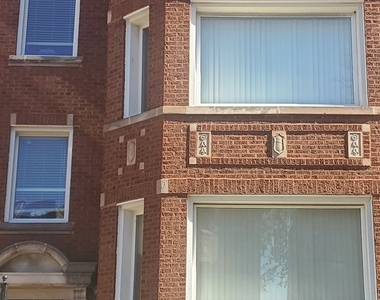 7827 S Winchester Avenue - Photo Thumbnail 1