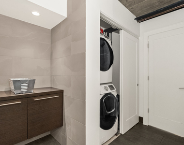 1830 Ridge Avenue - Photo Thumbnail 17