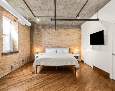 1830 Ridge Avenue - Photo Thumbnail 9