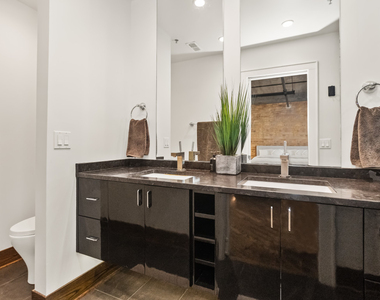 1830 Ridge Avenue - Photo Thumbnail 12