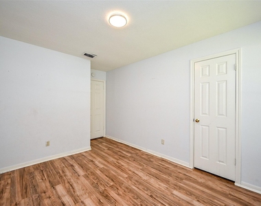 14431 Royal Hill Drive - Photo Thumbnail 19