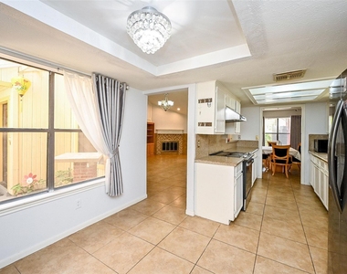 14431 Royal Hill Drive - Photo Thumbnail 8