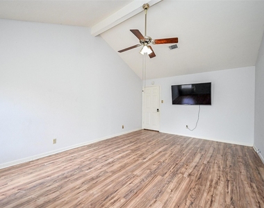 14431 Royal Hill Drive - Photo Thumbnail 14