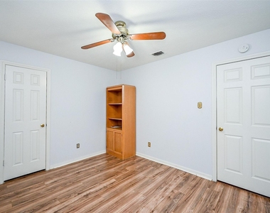14431 Royal Hill Drive - Photo Thumbnail 20
