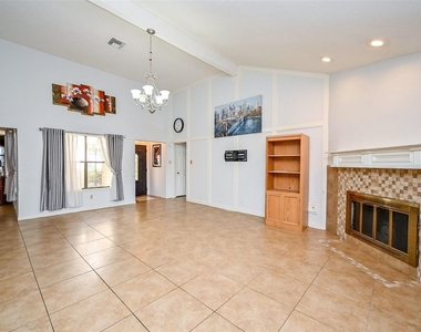 14431 Royal Hill Drive - Photo Thumbnail 6