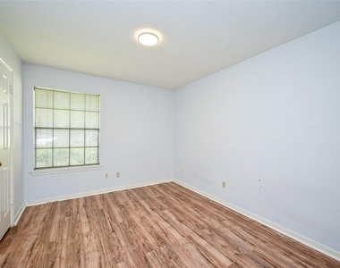 14431 Royal Hill Drive - Photo Thumbnail 21