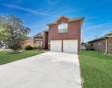 18315 Brenwood Menor Drive - Photo Thumbnail 2