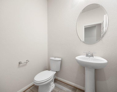 2226 Royal Ann Way - Photo Thumbnail 17