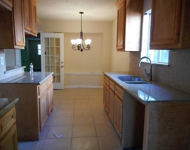 11226 Concho Street - Photo Thumbnail 8