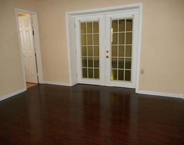 11226 Concho Street - Photo Thumbnail 12