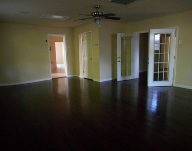 11226 Concho Street - Photo Thumbnail 11
