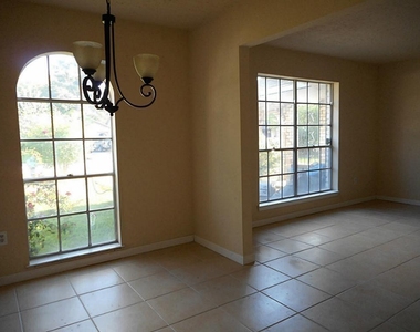 11226 Concho Street - Photo Thumbnail 6