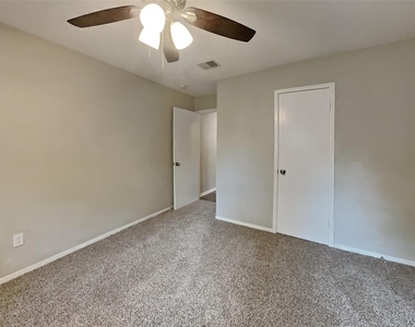 3419 Shadowcrest Lane - Photo Thumbnail 14
