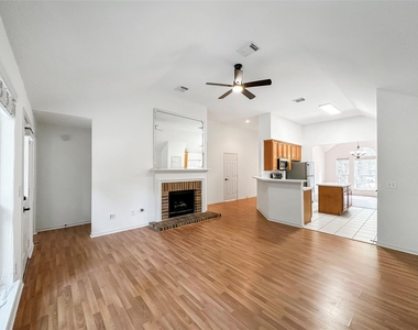 126 N Willow Point Circle - Photo Thumbnail 4