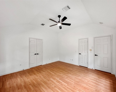 126 N Willow Point Circle - Photo Thumbnail 6