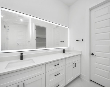 8313 Venus Street - Photo Thumbnail 20