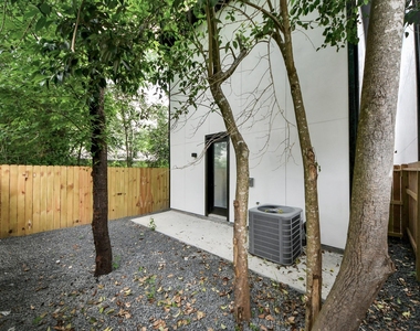 8313 Venus Street - Photo Thumbnail 33