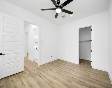 8313 Venus Street - Photo Thumbnail 28