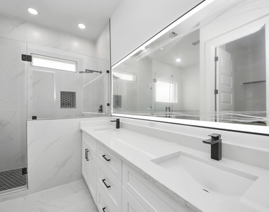 8313 Venus Street - Photo Thumbnail 19