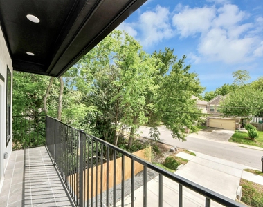 8313 Venus Street - Photo Thumbnail 22