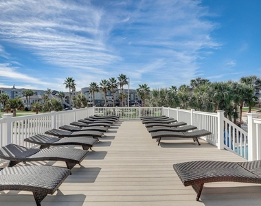 3506 Cove View Boulevard - Photo Thumbnail 23