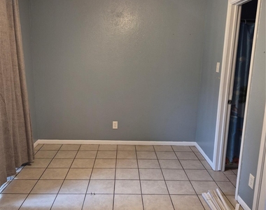 3506 Cove View Boulevard - Photo Thumbnail 5