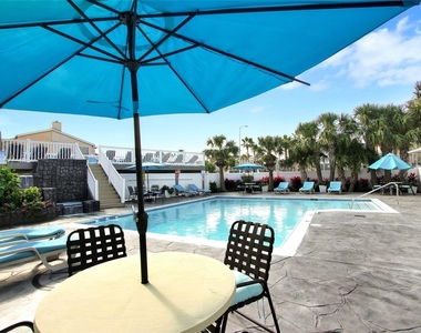 3506 Cove View Boulevard - Photo Thumbnail 15