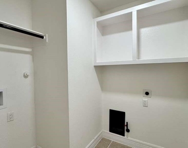 7510 Golden Thistle Lane - Photo Thumbnail 26