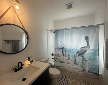 4009 Avenue L - Photo Thumbnail 6