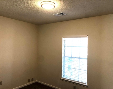 4819 Sunshine Drive - Photo Thumbnail 22
