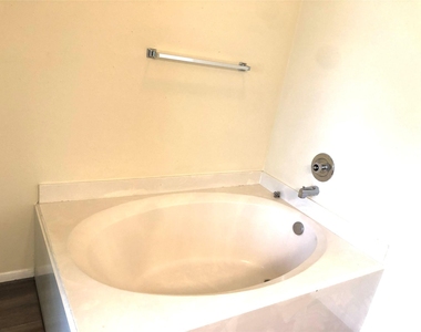 4819 Sunshine Drive - Photo Thumbnail 20