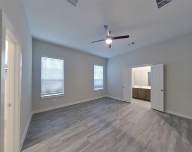 22735 Terrazzo Drive - Photo Thumbnail 6
