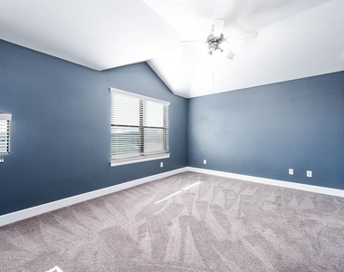 7650 Springhill Street - Photo Thumbnail 15