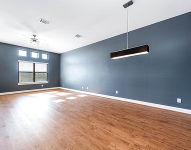 7650 Springhill Street - Photo Thumbnail 4