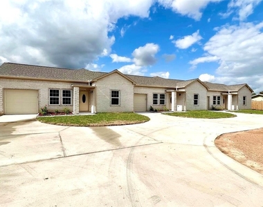 9508 Quaker Court - Photo Thumbnail 4