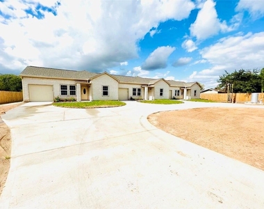 9508 Quaker Court - Photo Thumbnail 3