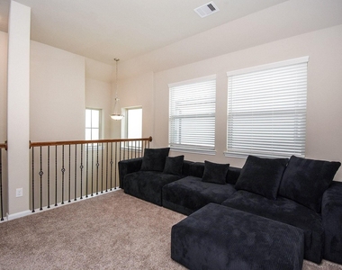 8726 Laurel Crest Drive - Photo Thumbnail 10
