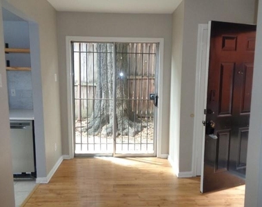 2225 Mimosa Drive - Photo Thumbnail 3