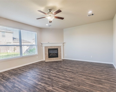24726 Colonial Elm Drive - Photo Thumbnail 6