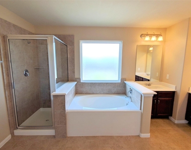 24726 Colonial Elm Drive - Photo Thumbnail 18