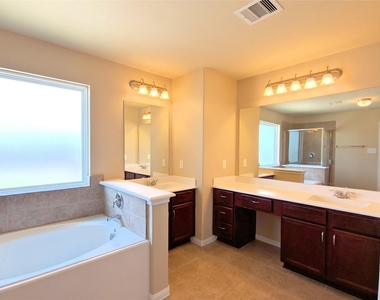 24726 Colonial Elm Drive - Photo Thumbnail 17