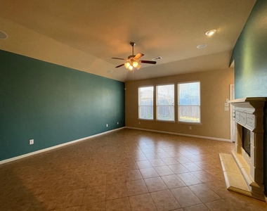 21554 Hawkspur Ridge Street - Photo Thumbnail 10