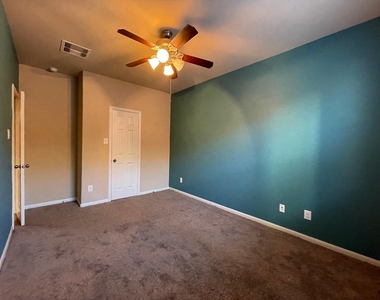21554 Hawkspur Ridge Street - Photo Thumbnail 7