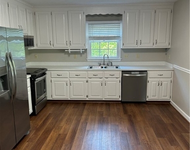 6141 Parsley Court - Photo Thumbnail 5