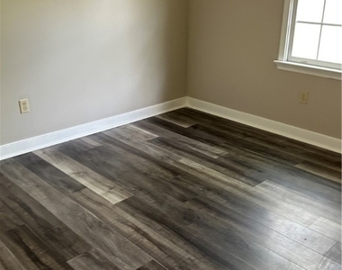6141 Parsley Court - Photo Thumbnail 10